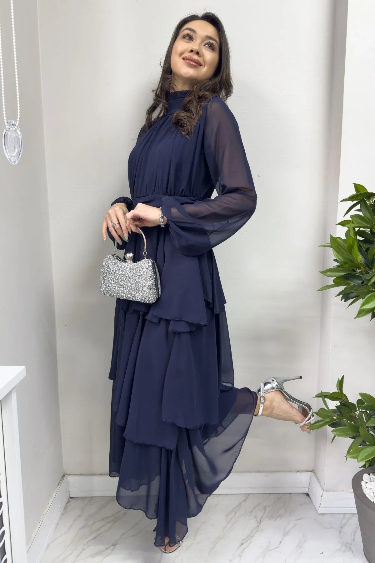 Lacivert Dik Yaka Drape Detay Kat Kat Maxi Şifon Elbise - the ZKS