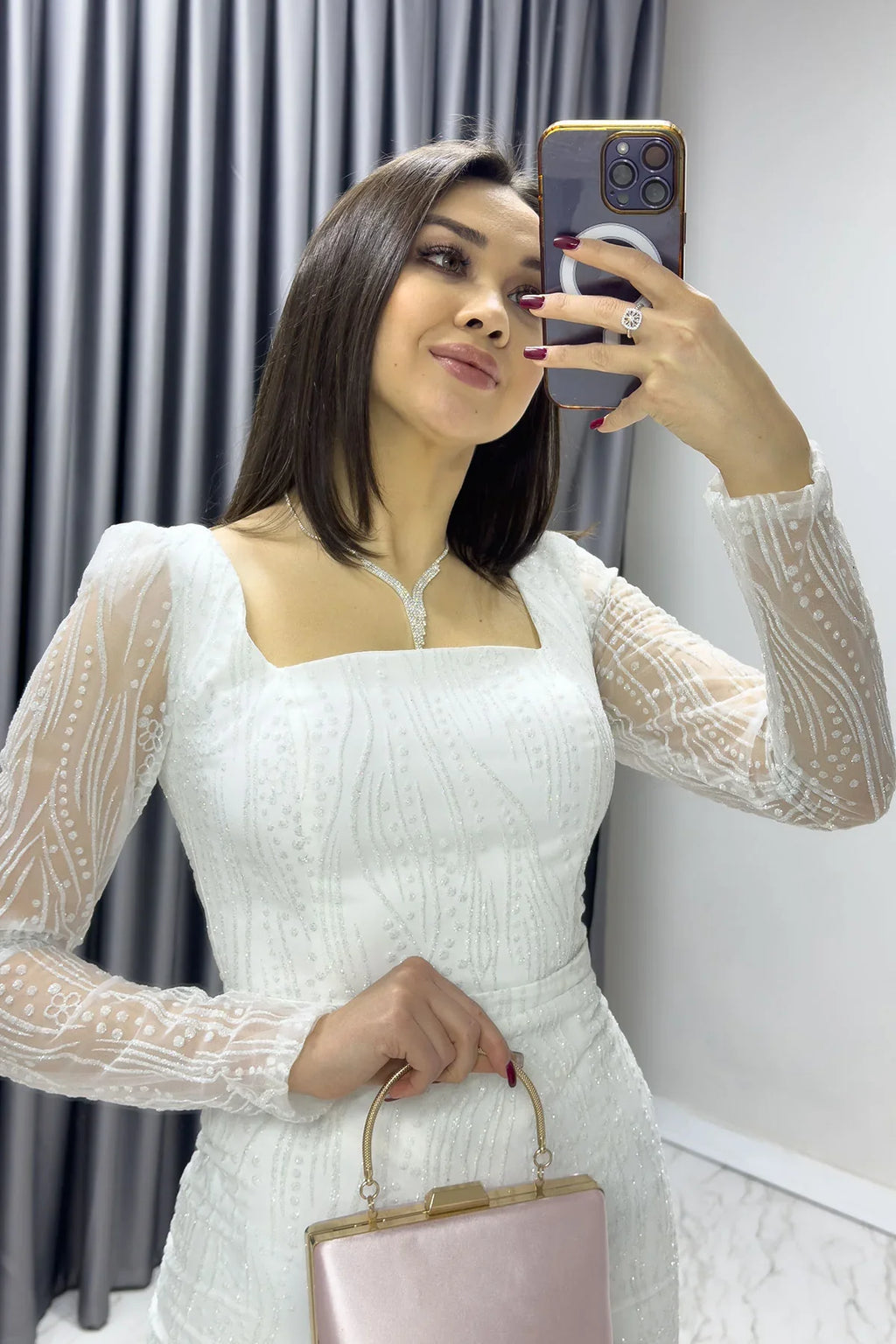 Beyaz Kare Yaka Simli Uzun Kol Midi Abiye Elbise

