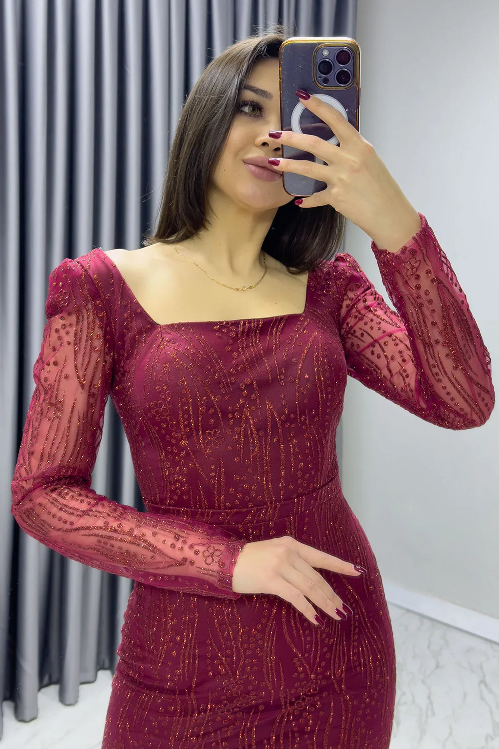 Bordo Kare Yaka Gold Simli Uzun Kol Midi Abiye Elbise

