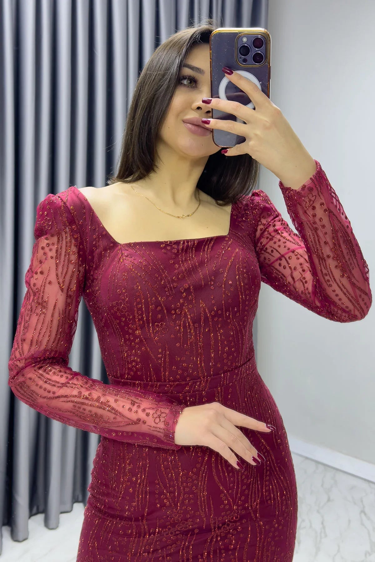 Bordo Kare Yaka Gold Simli Uzun Kol Midi Abiye Elbise

