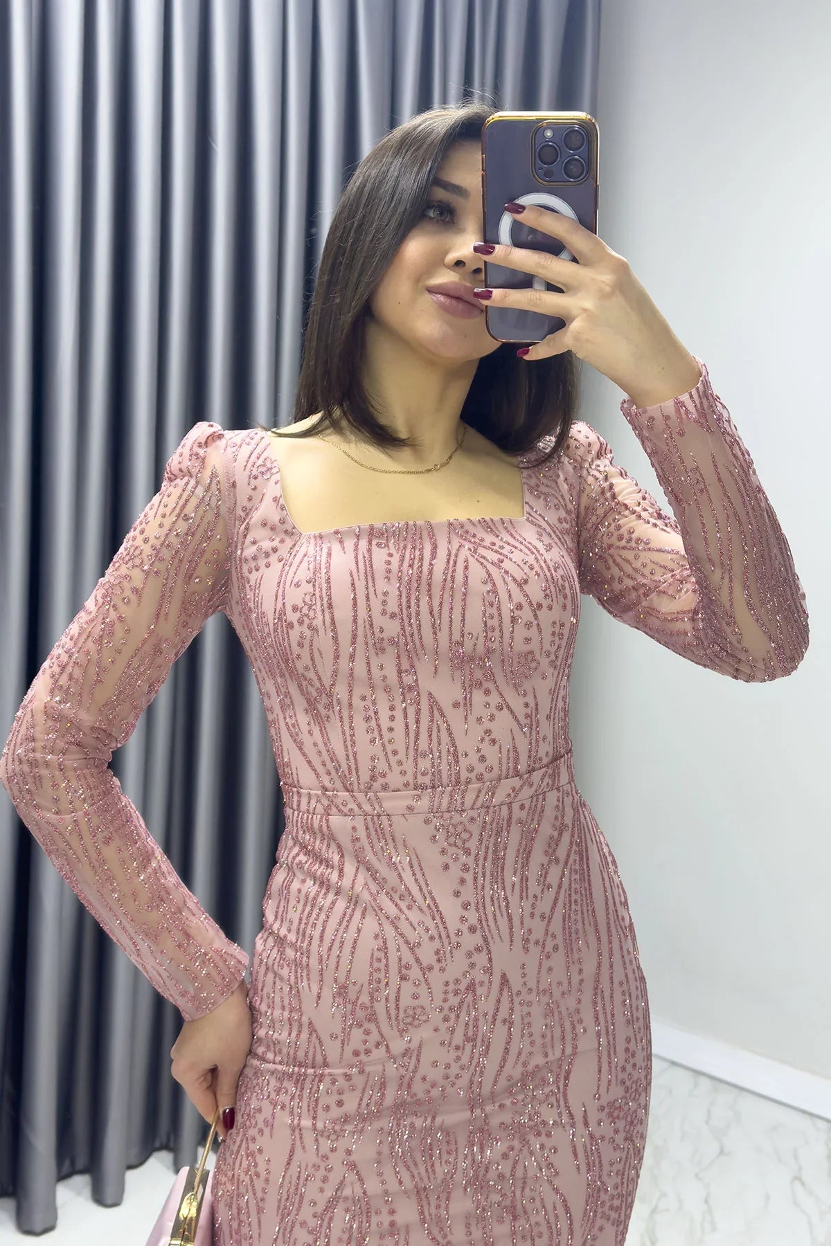 Pudra Kare Yaka Gold Simli Uzun Kol Midi Abiye Elbise

