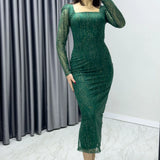 Zümrüt Yeşili Kare Yaka Gold Simli Uzun Kol Midi Abiye Elbise