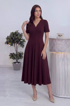 Mürdüm krep kısa kol v yaka pileli midi boy kloş elbise, günlük için 