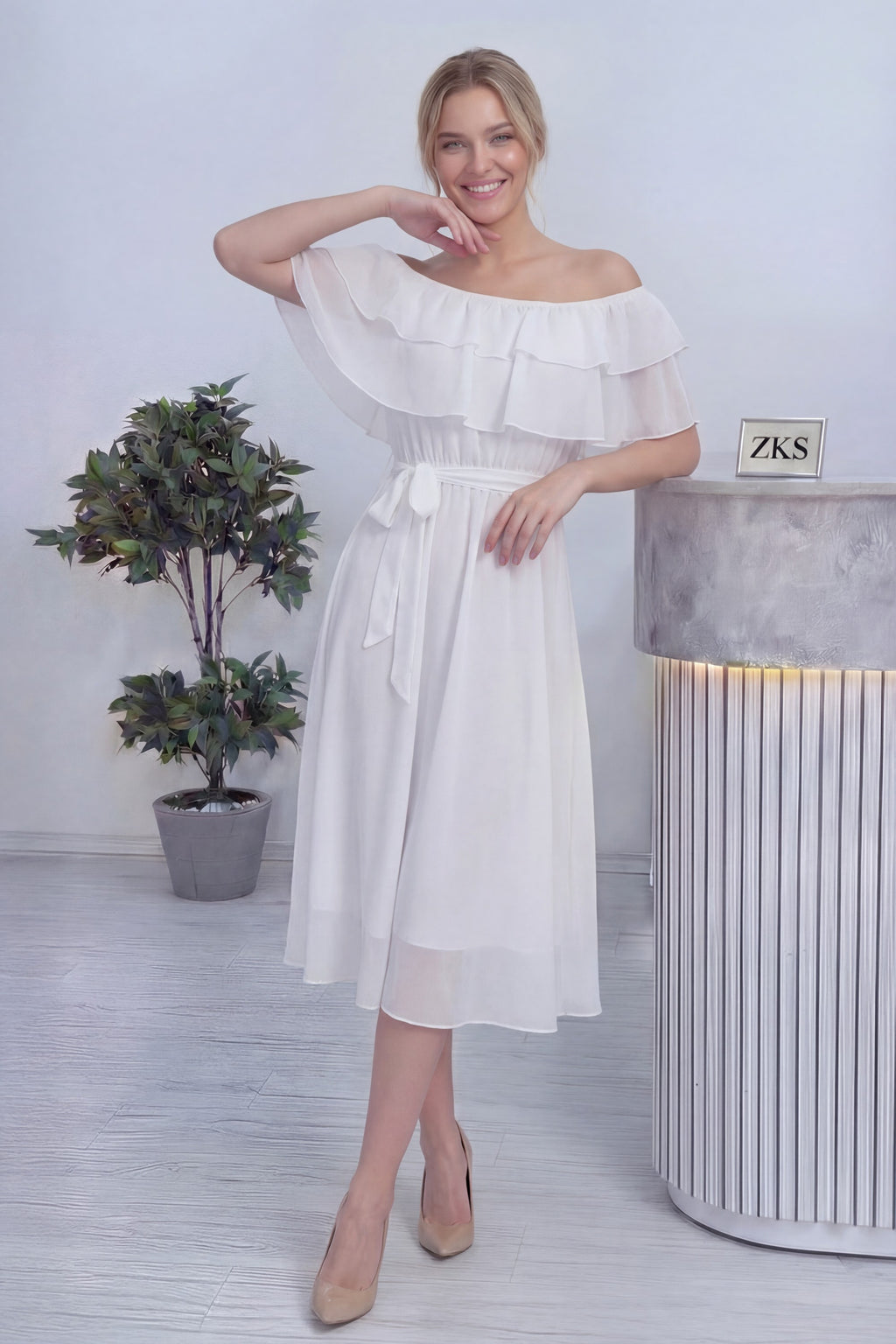 Beyaz Madonna Carmen Fırfır Yaka Büyük Beden Şifon Elbise