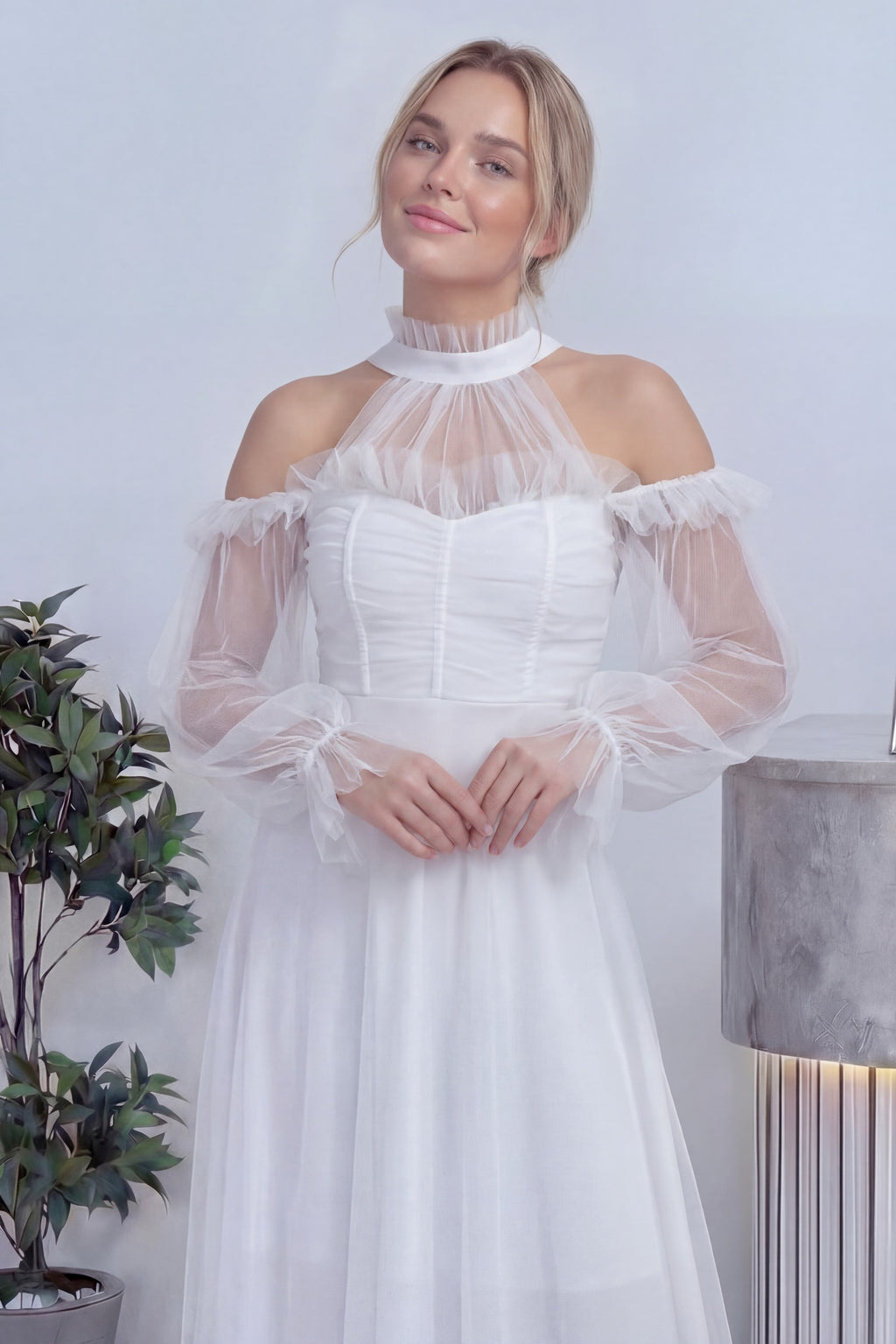 Beyaz Tül Drapeli Kloş Abiye