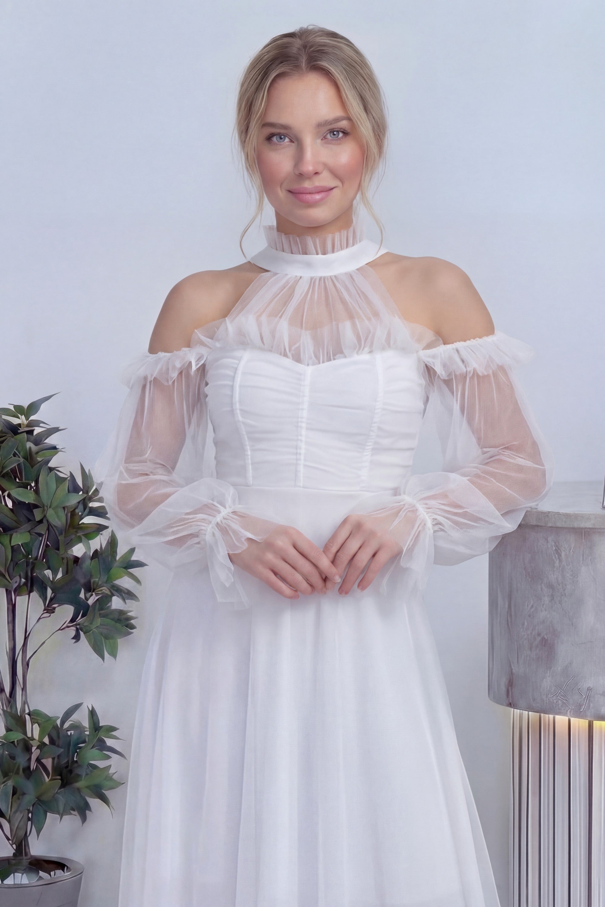 Beyaz Tül Drapeli Kloş Abiye