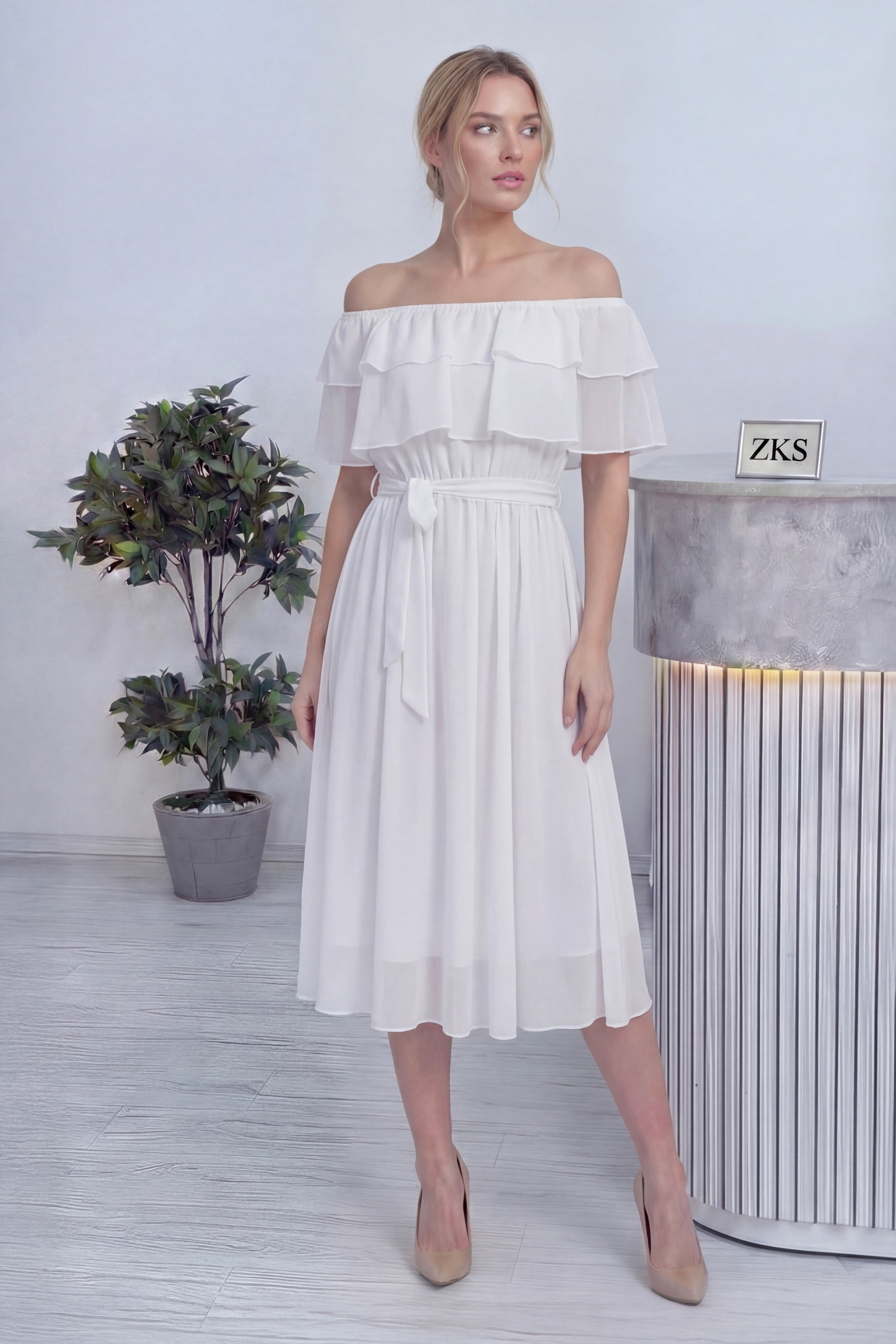 Beyaz Madonna Carmen Fırfır Yaka Büyük Beden Şifon Elbise