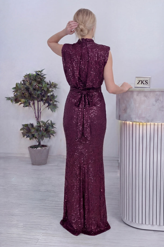 Kadın Bordo Dik Yaka Kuşak Detay Yırtmaçlı Pul Payet Abiye Elbise