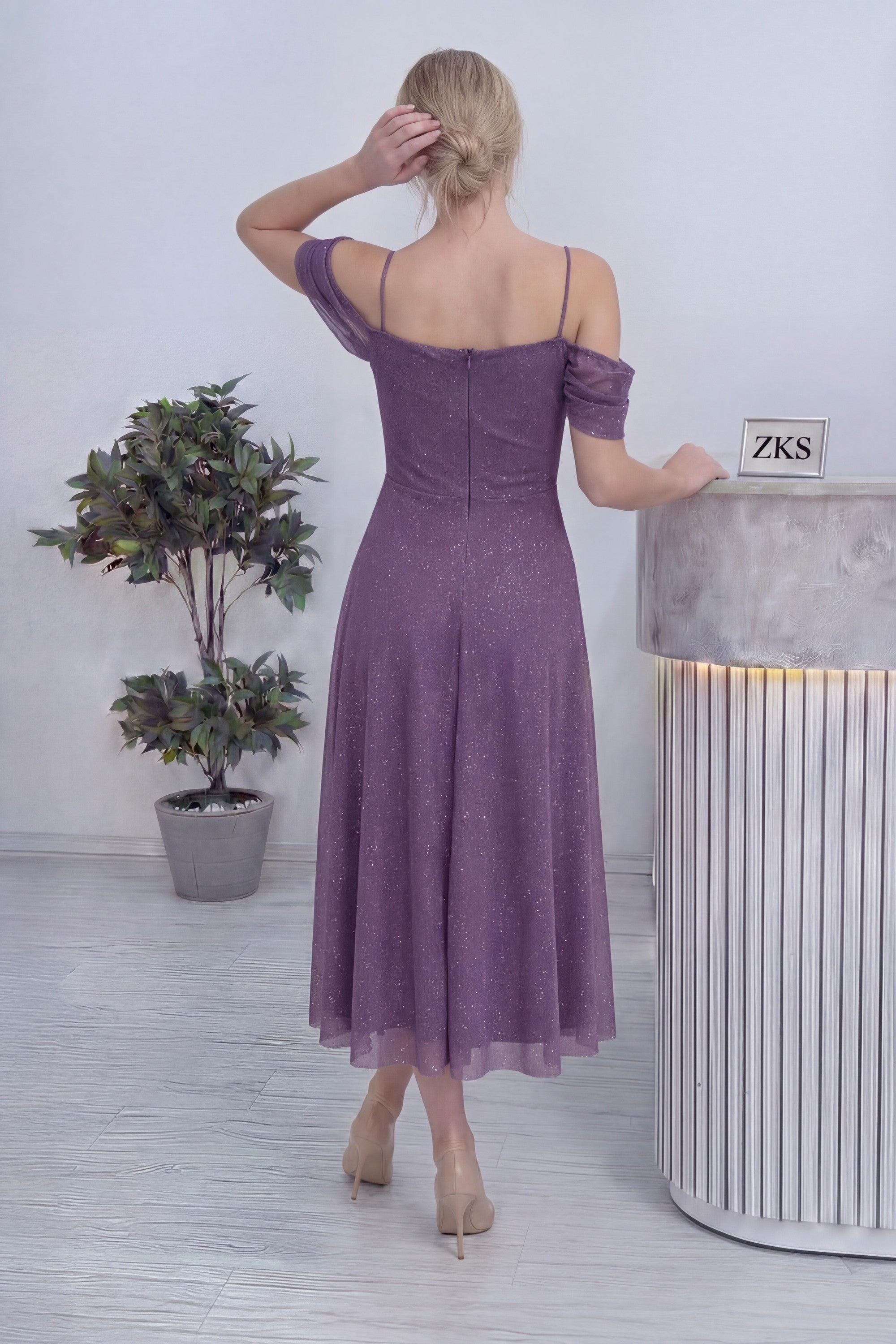 Kadın Lila Midi Boy Kloş Askılı Düşük Omuz Abiye Elbise