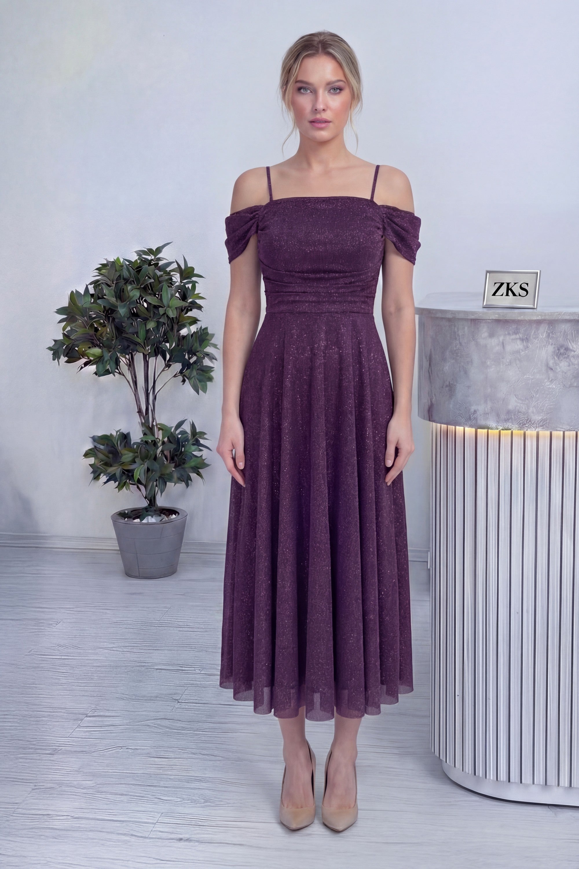 Kadın Mor Midi Boy Kloş Askılı Düşük Omuz Abiye Elbise