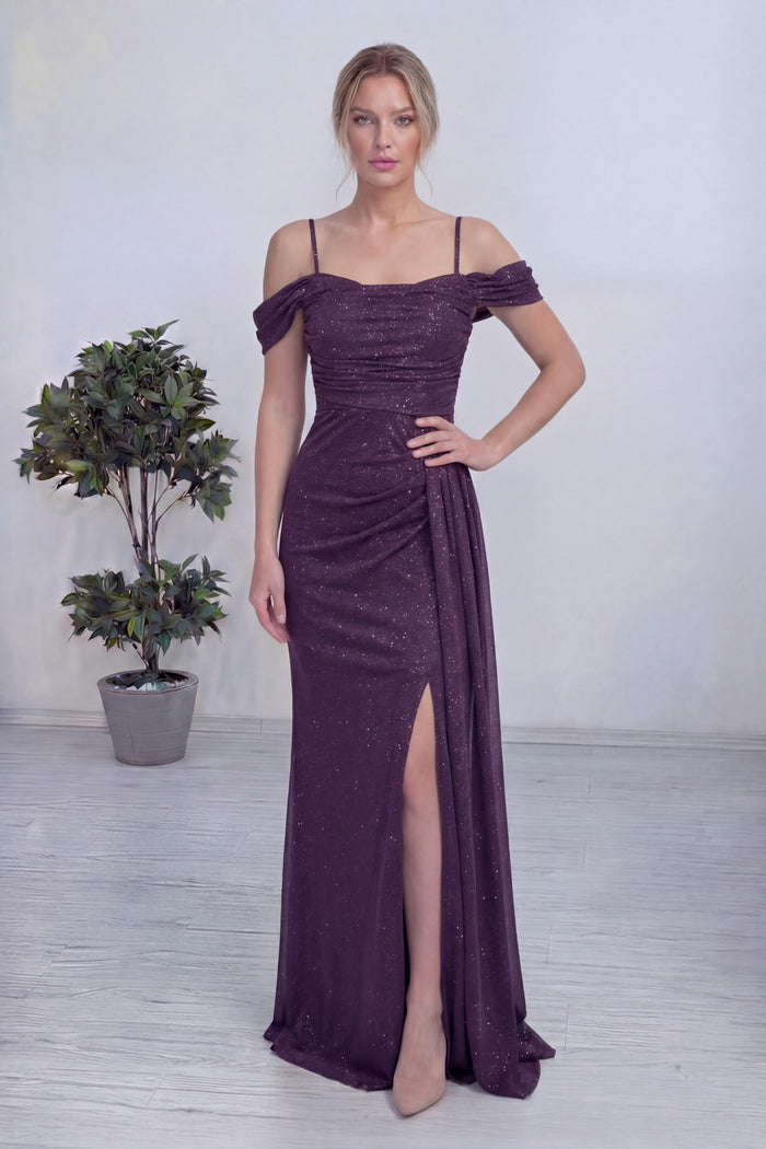 Mor Askılı Düşük Omuz Yırtmaç Detay Abiye Elbise