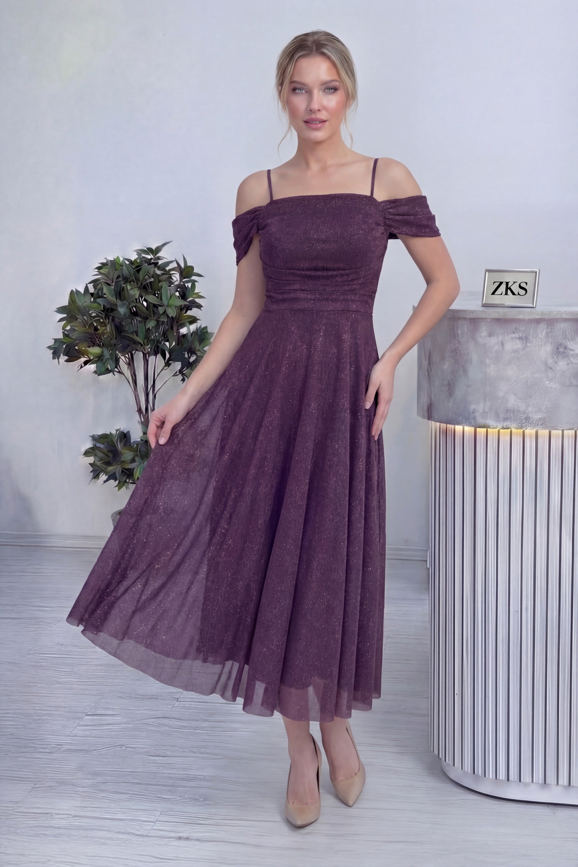 Kadın Mor Midi Boy Kloş Askılı Düşük Omuz Abiye Elbise