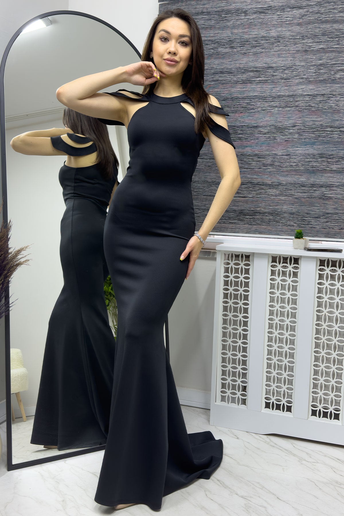 Siyah Balık Abiye Elbise