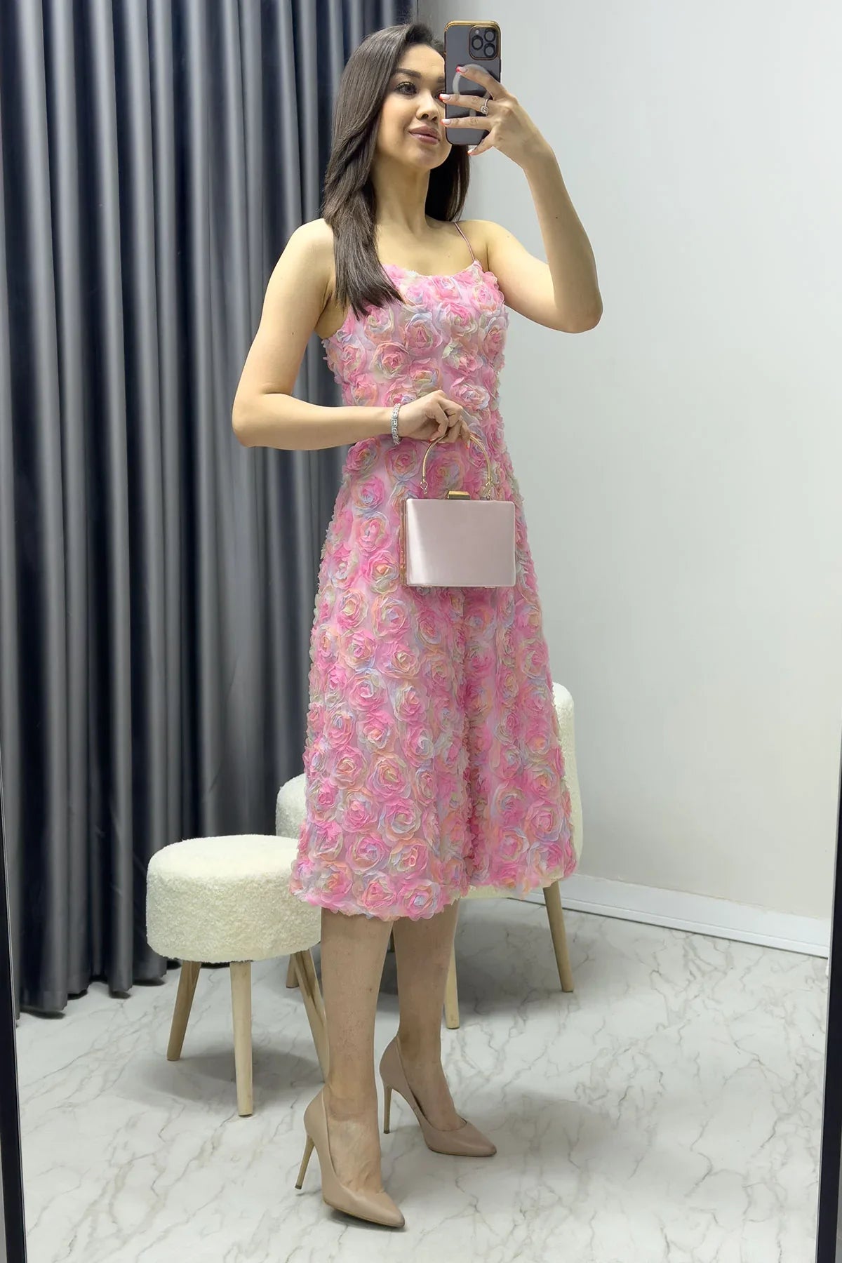 Askılı Kloş Çiçek Detay Yaz Elbisesi