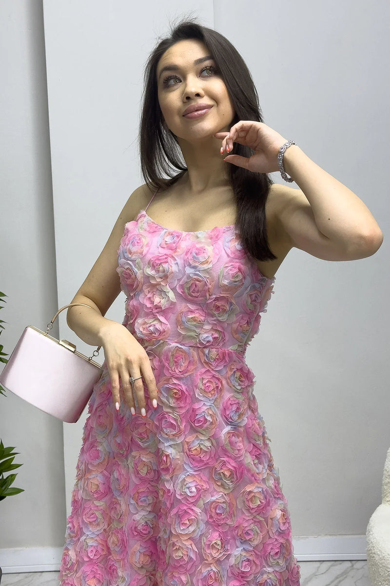 Askılı Kloş Çiçek Detay Yaz Elbisesi