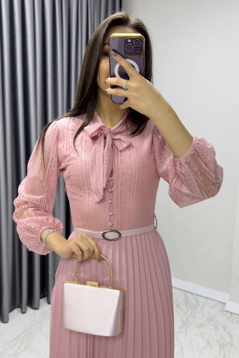 Pembe Boyundan Bağlamalı Fransız Güpür Piliseli Abiye Elbise

