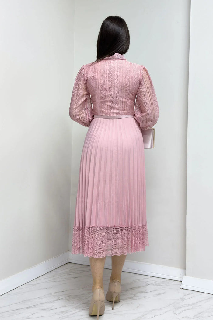 Pembe Boyundan Bağlamalı Fransız Güpür Piliseli Abiye Elbise

