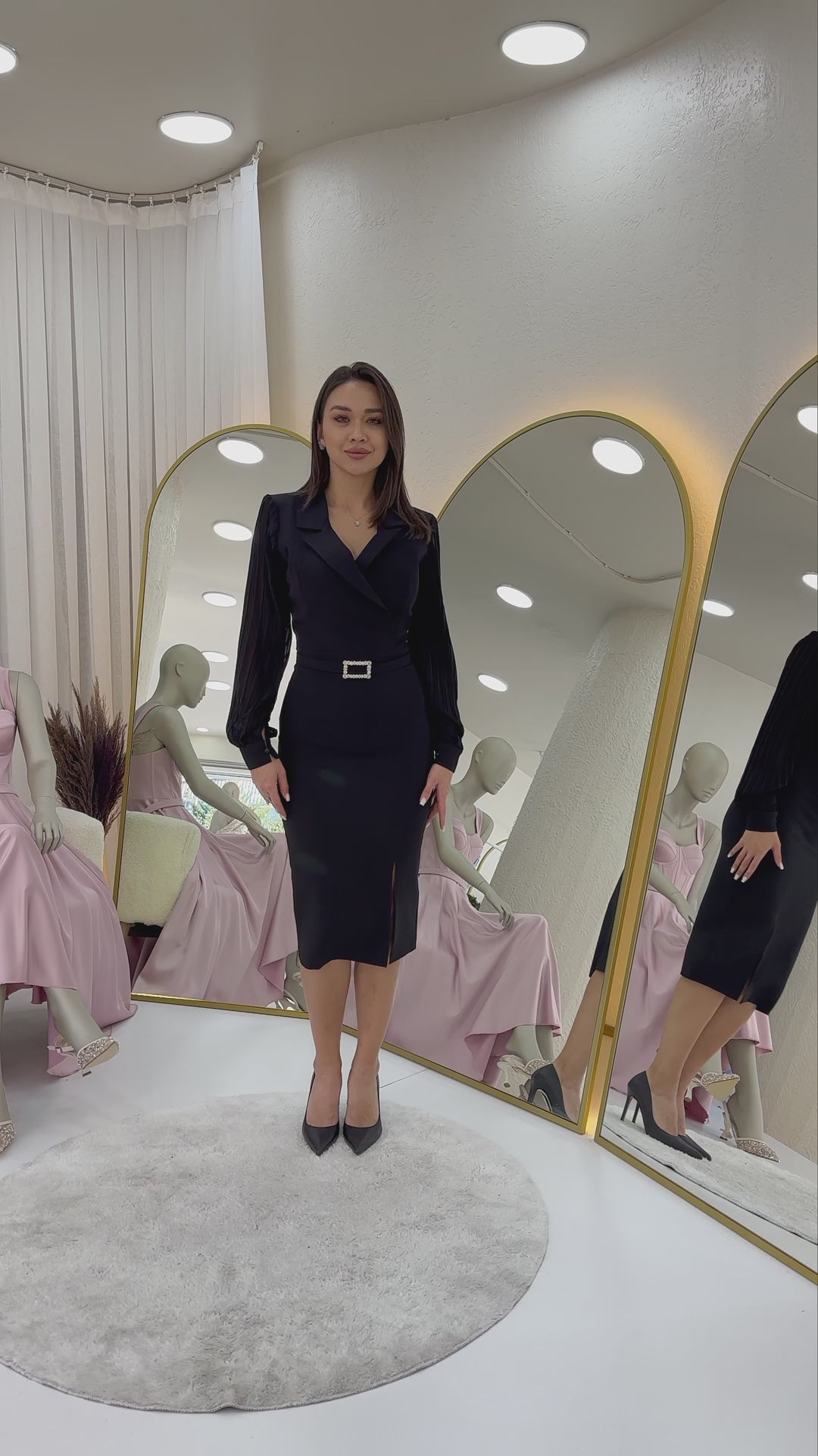 Siyah Kruvaze Yaka Kemerli Midi Boy Kalem Elbise
Başarılı
