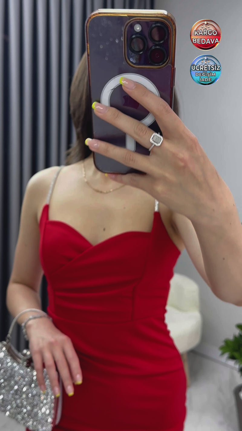 Kırmızı Taş Askı Yırtmaçlı Krep Mini Elbise