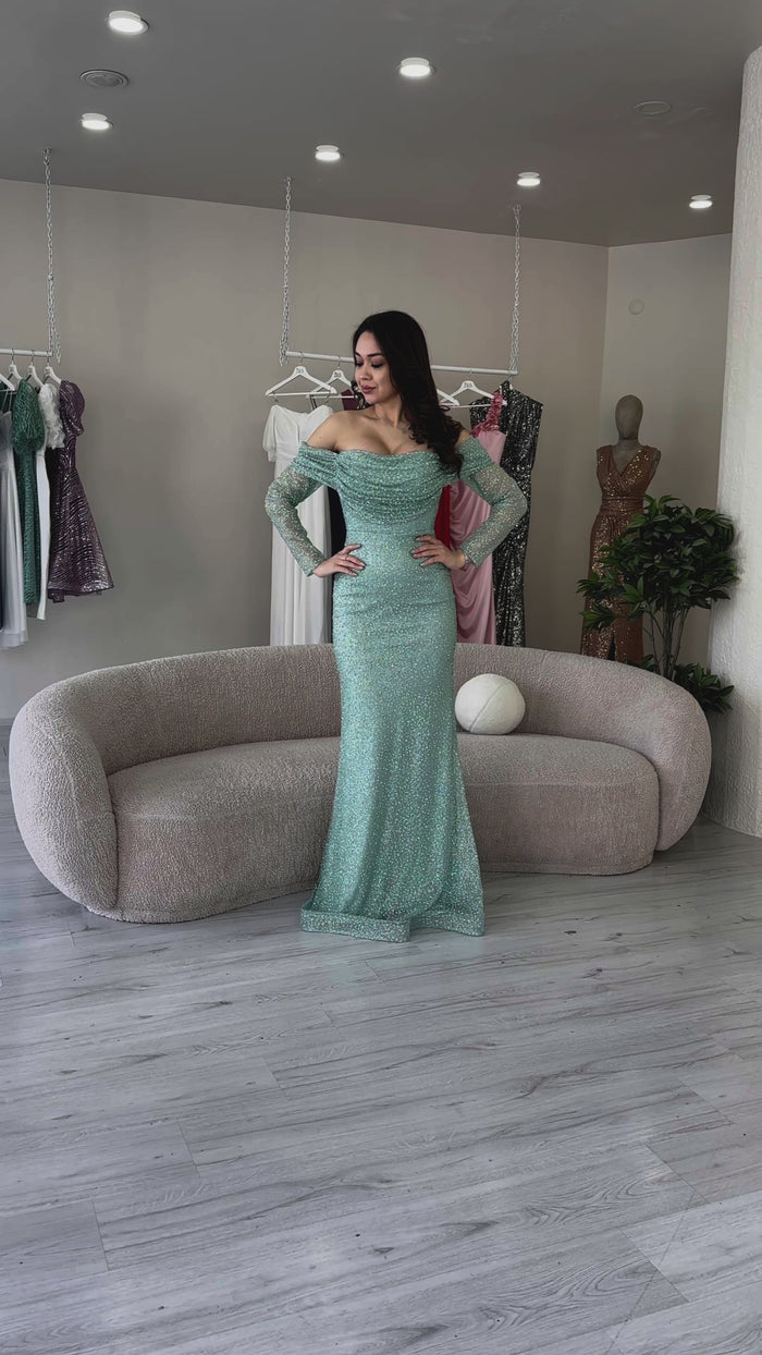 Su Yeşili Kayık Yaka Taş İşlemeli Uzun Kol Balık Abiye Elbise