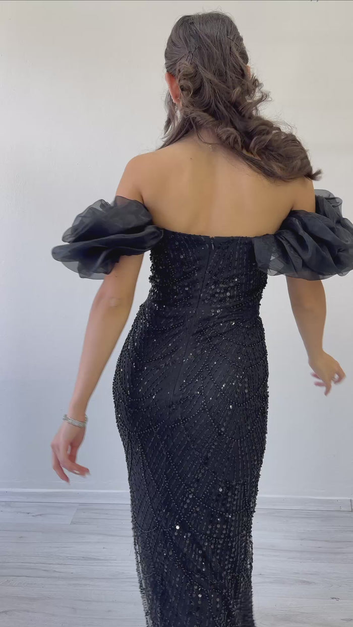 Balon Kol Payet İşlemeli Straplez Abiye Elbise