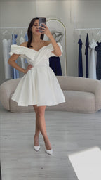 Omuz Detay Tasarım Mini Kloş