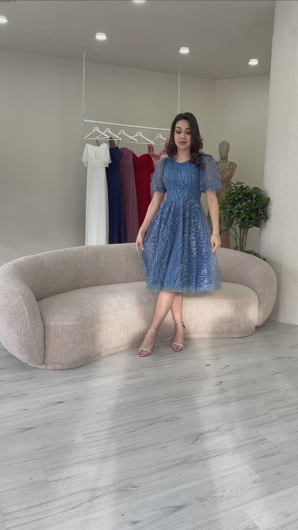 İndigo Balon Kol Simli Kloş Midi Boy Abiye Elbise