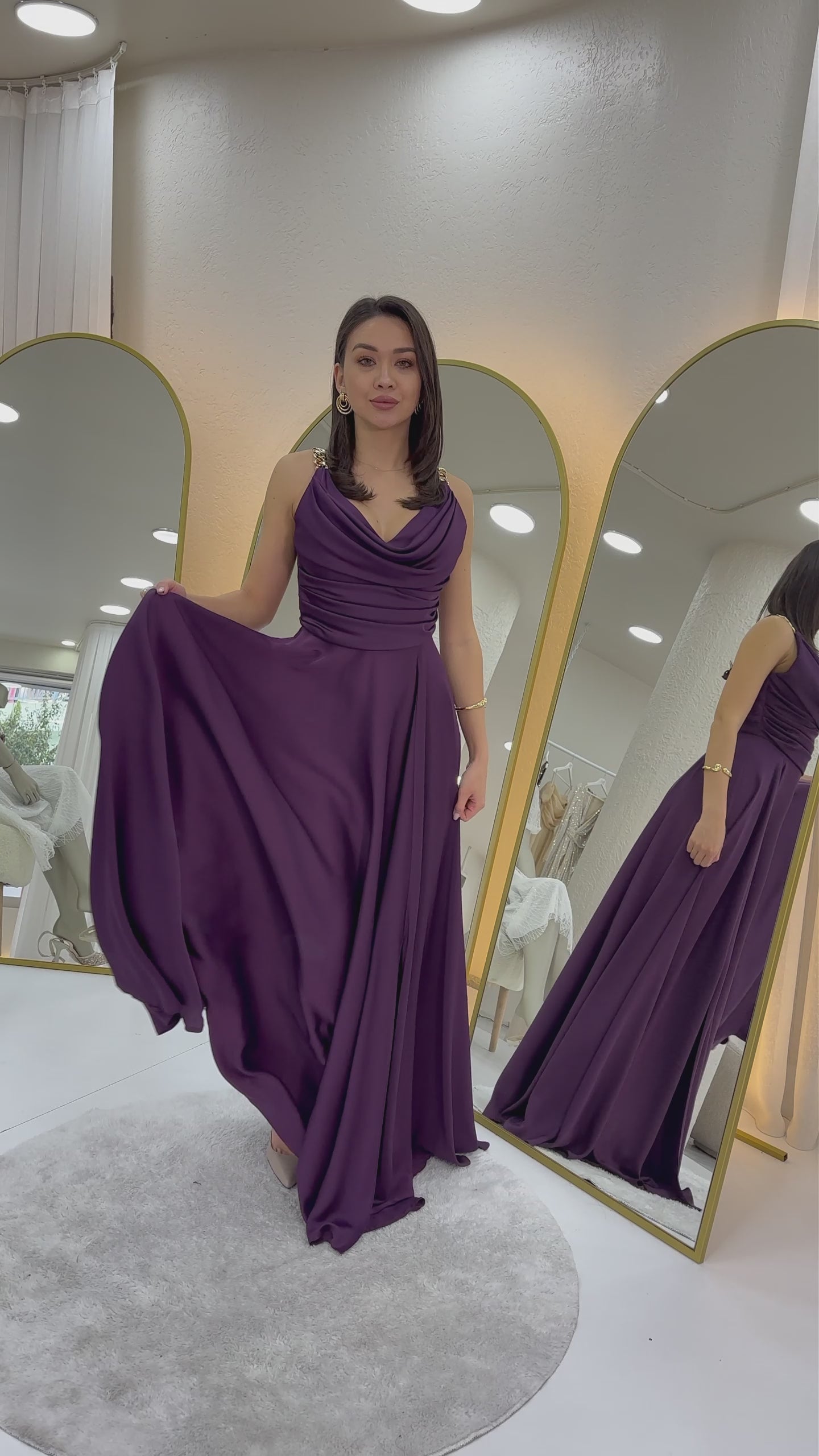 Gold Askılı Ön Drapeli Saten Yırtmaçlı 