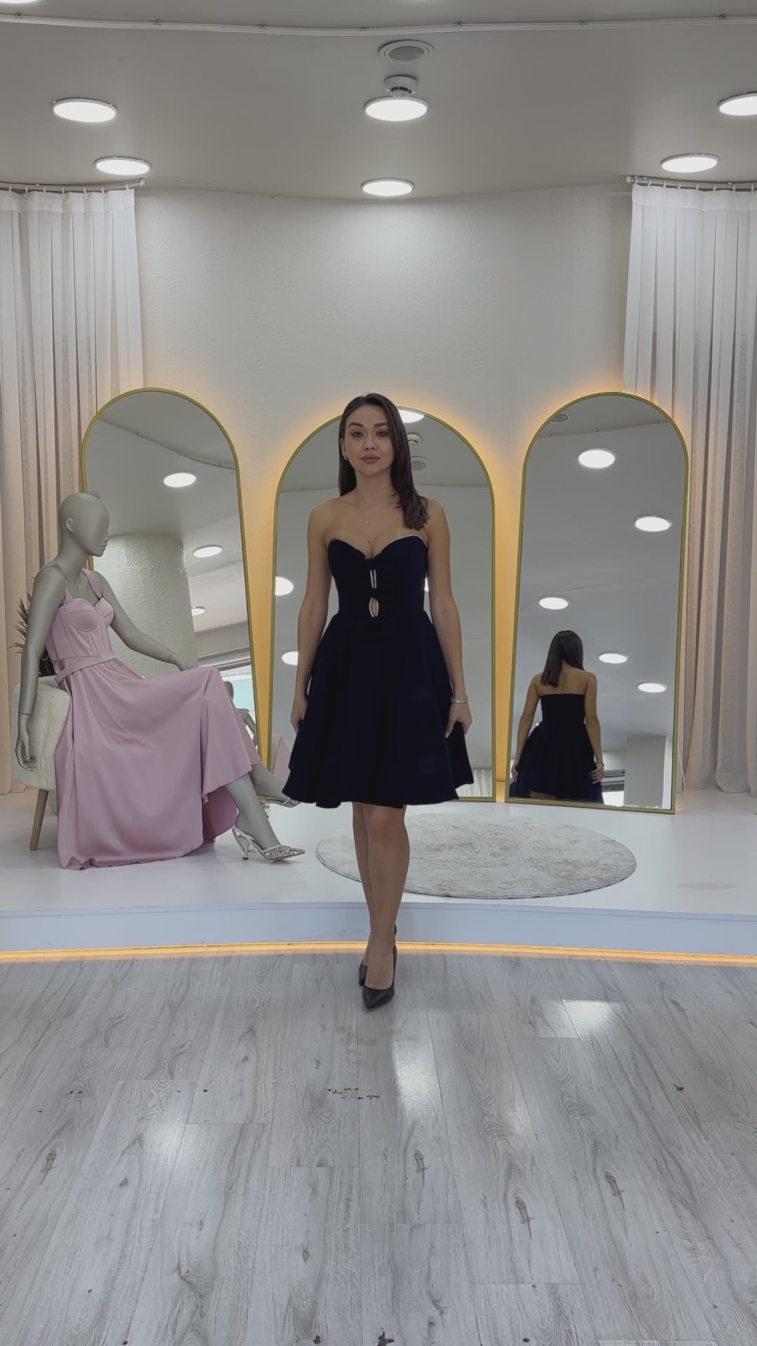 Fiyonklu Taş İşlemeli Straplez