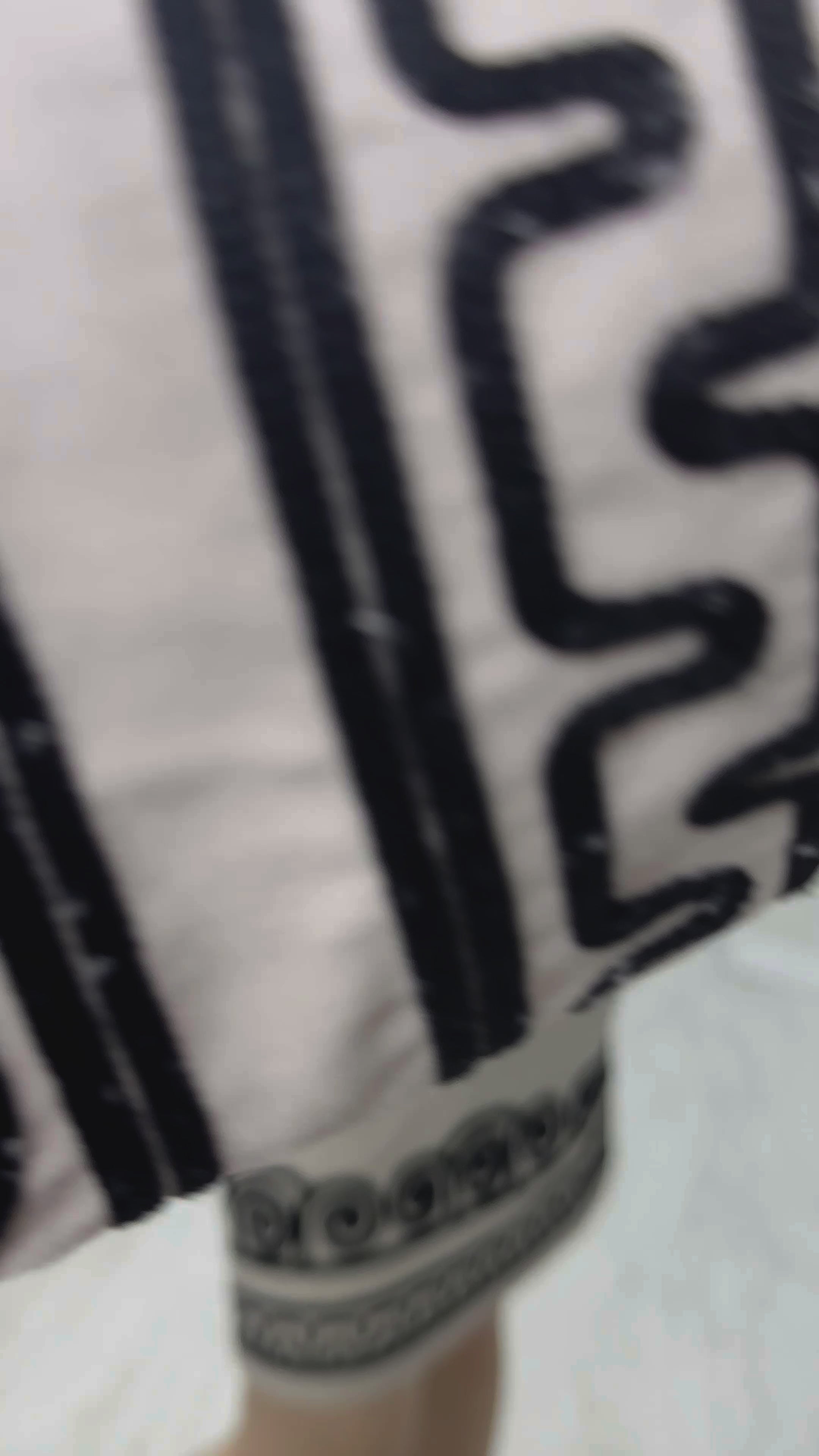 Bej Uzun Kollu Nakış İşlemeli Elbise