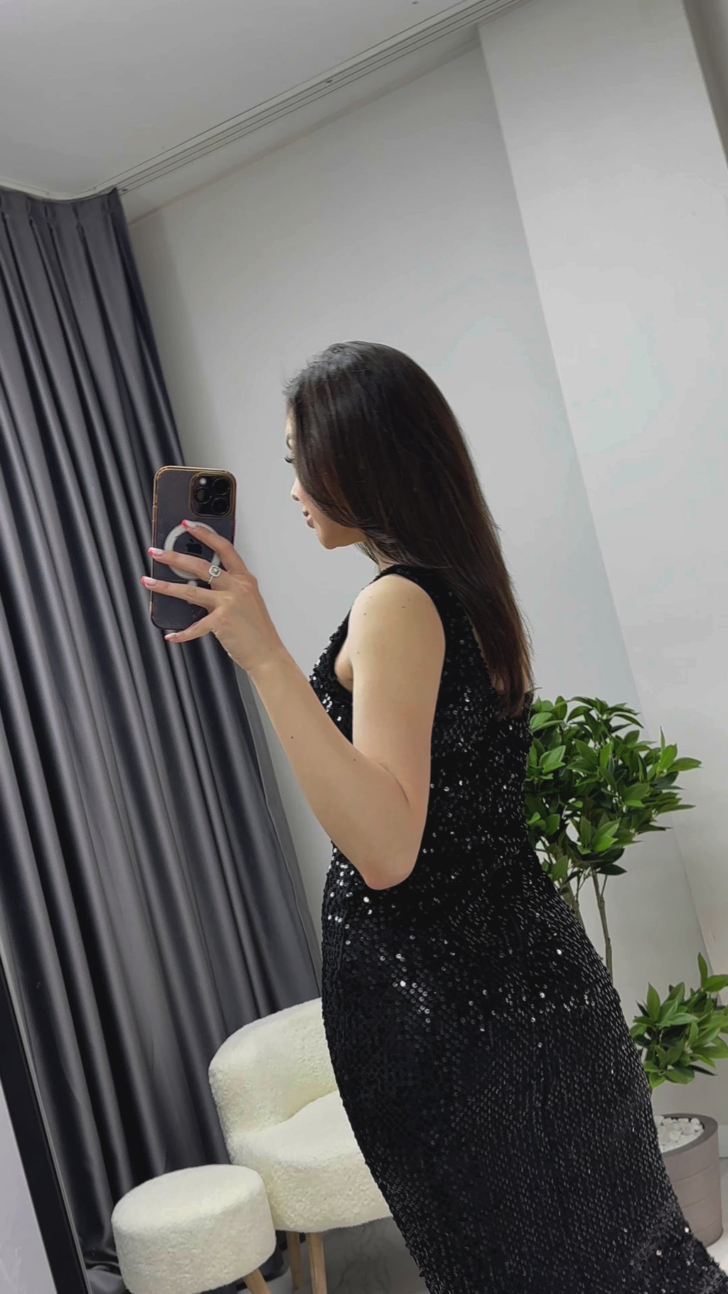 Siyah Tek Omuz Payet Yırtmaçlı Balık Abiye Elbise