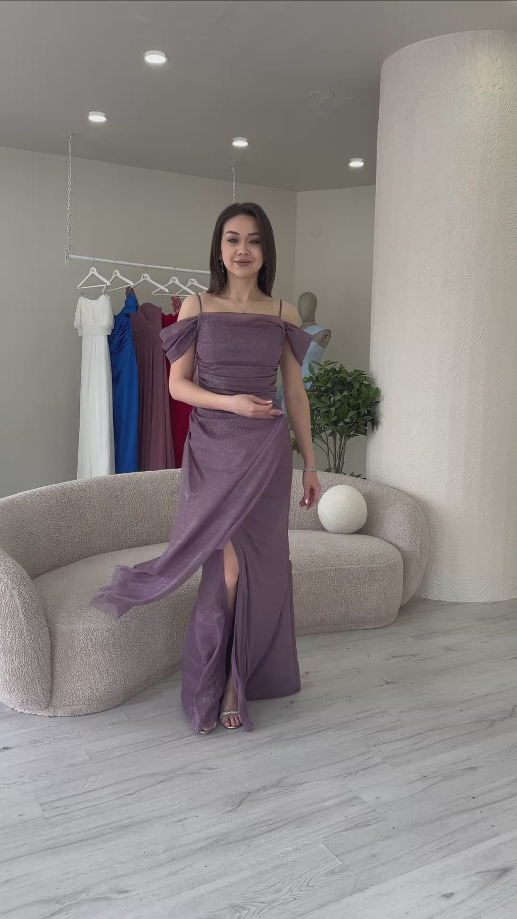 Askılı Düşük Omuz Yırtmaç Detay Abiye Elbise