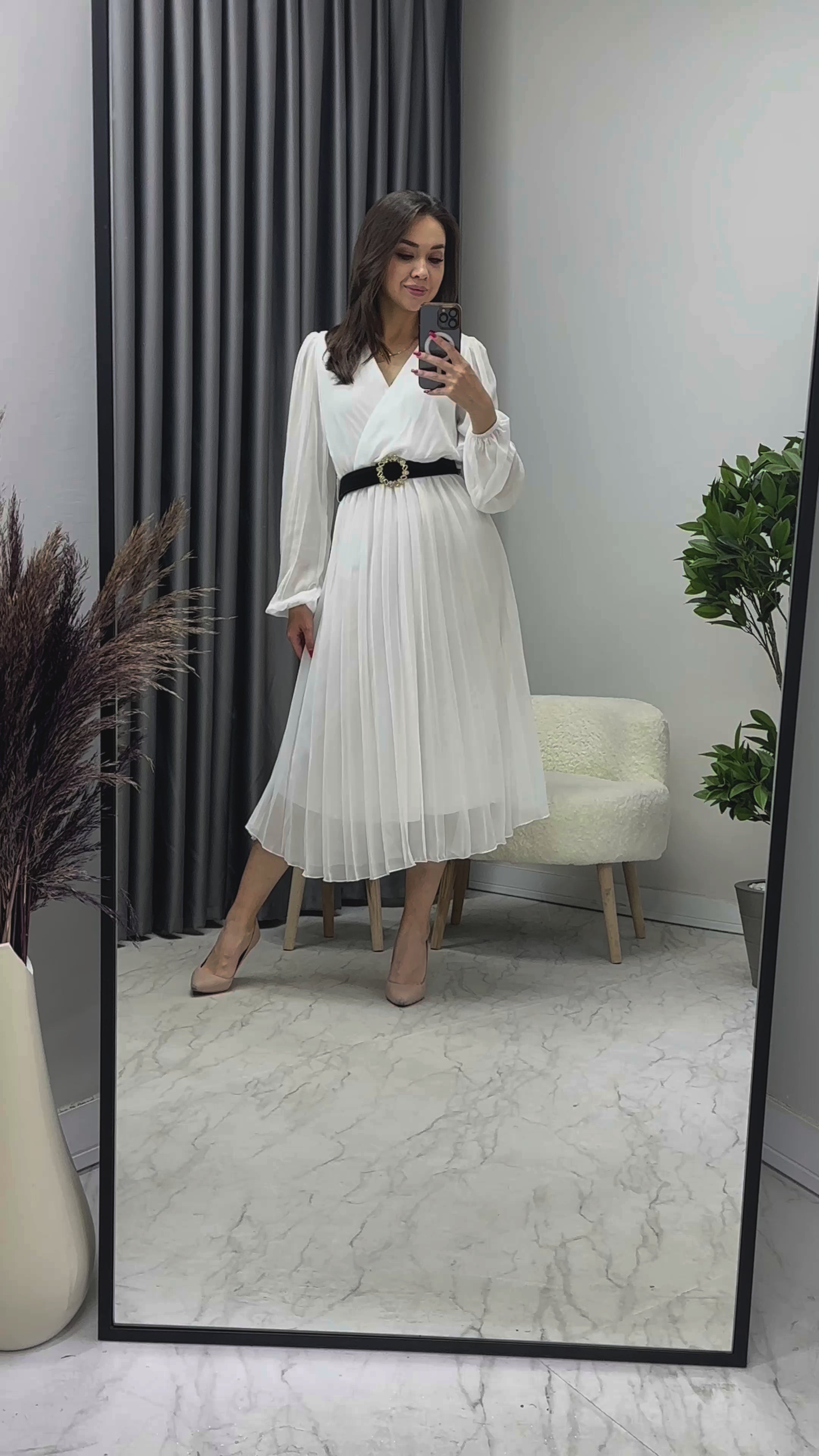 Kadın Beyaz Piliseli Midi Kemerli Şifon Elbise