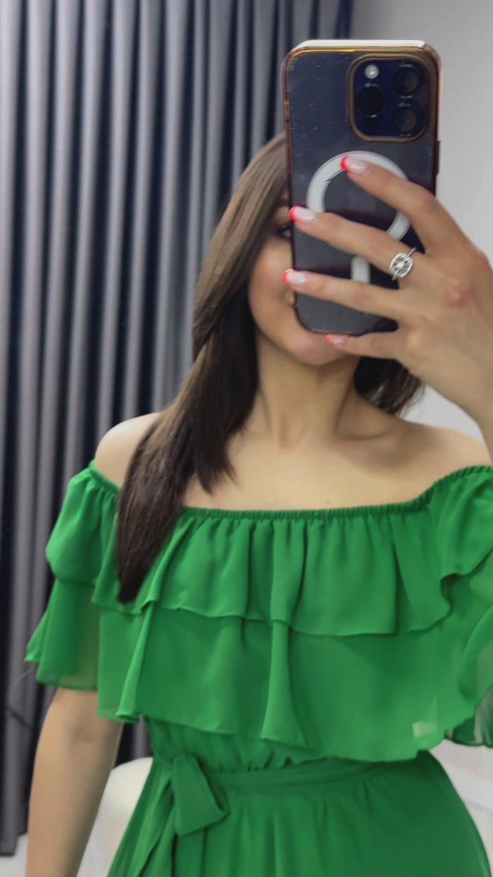 Çimen Yeşili Madonna Carmen Fırfır Yaka Büyük Beden Şifon Elbise