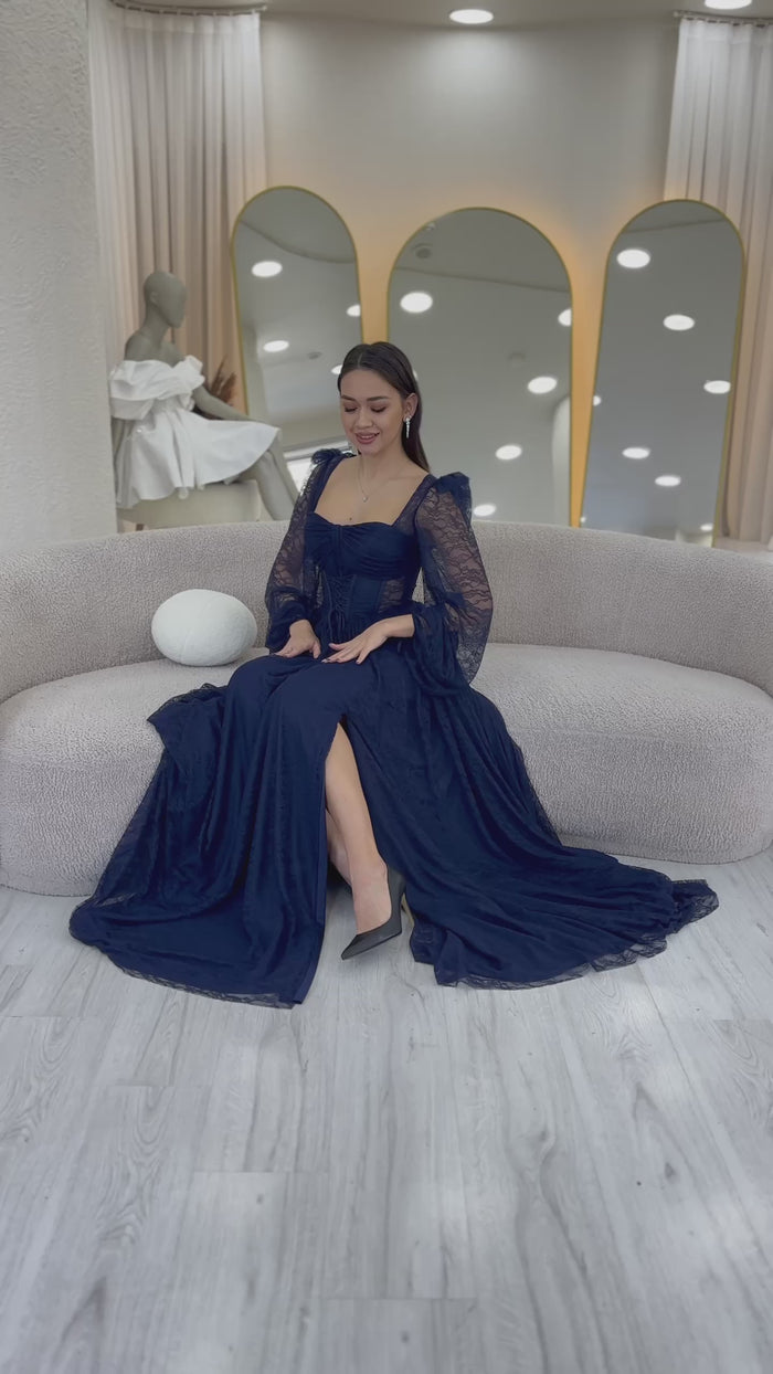 Dantel Kumaş Korse Detaylı Uzun Yırtmaçlı Abiye Elbise