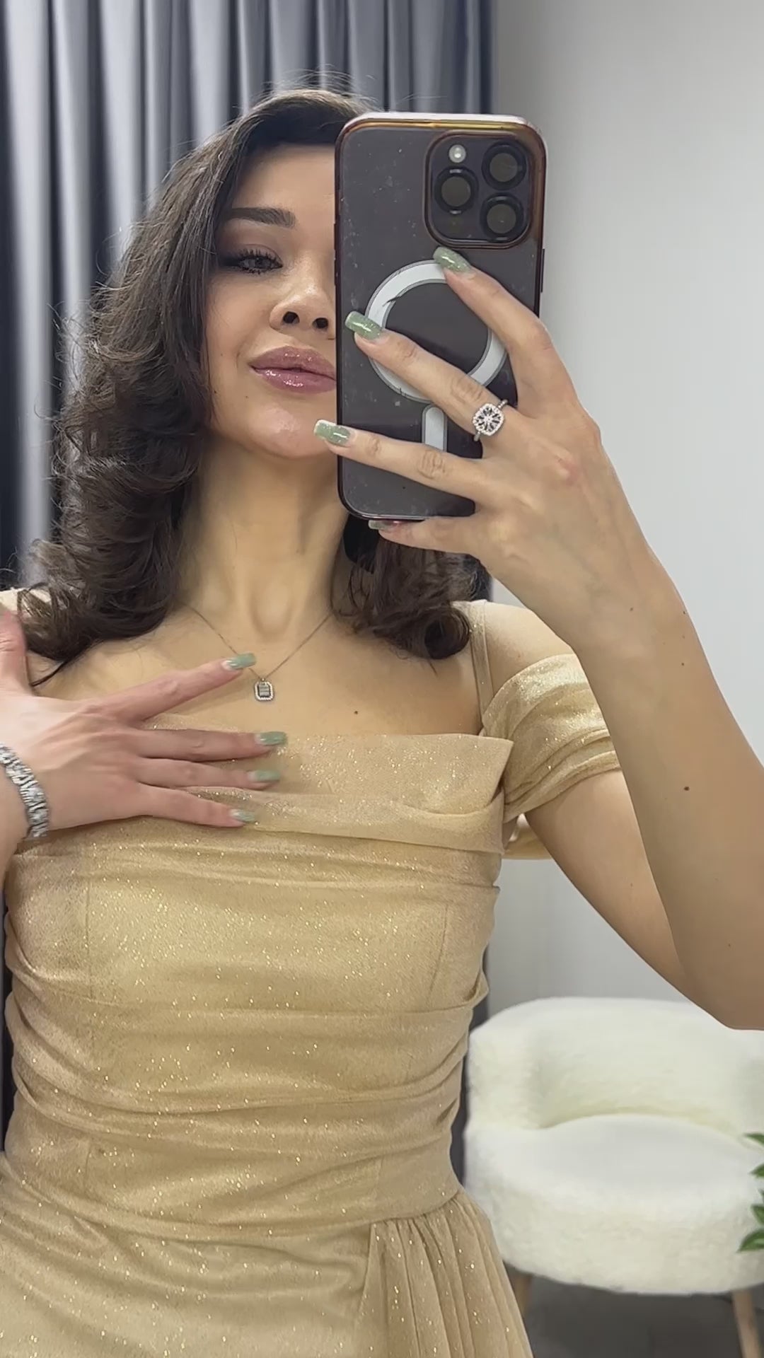 Gold Askılı Düşük Omuz Yırtmaç Detay Abiye Elbise