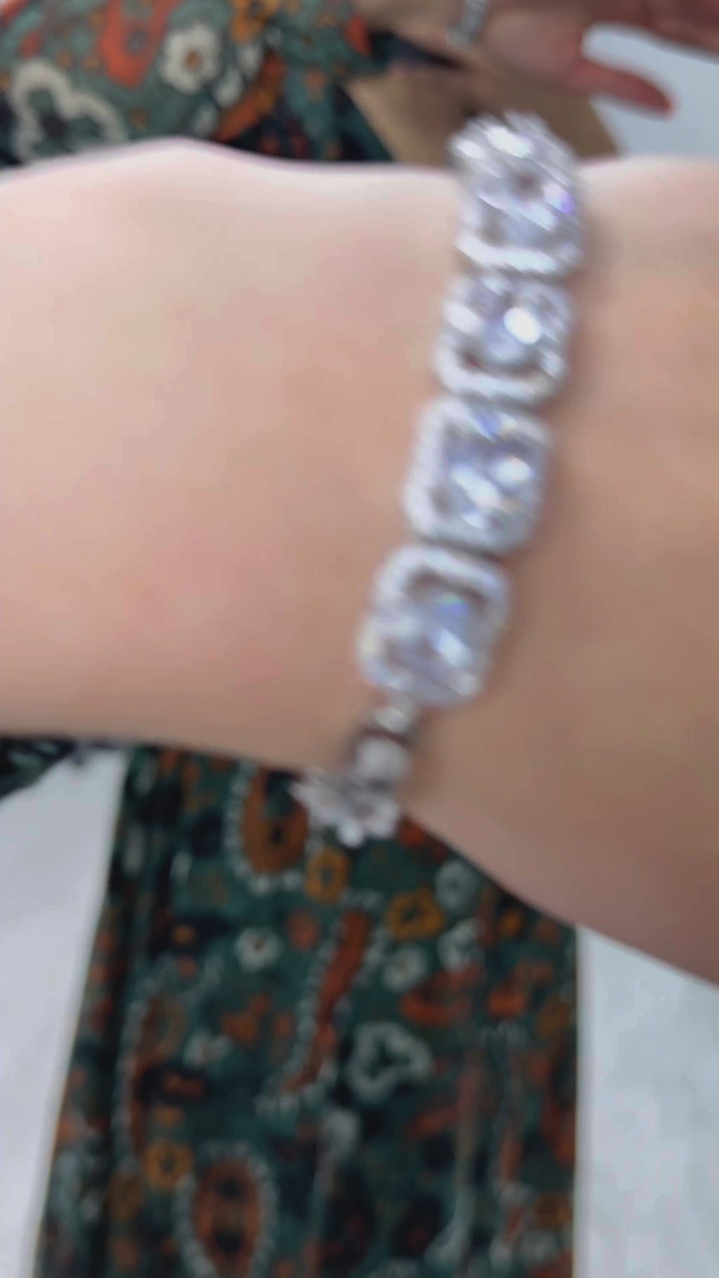 Kadın Yeşil Şal Desen Kruvaze Yaka Şifon Elbise

