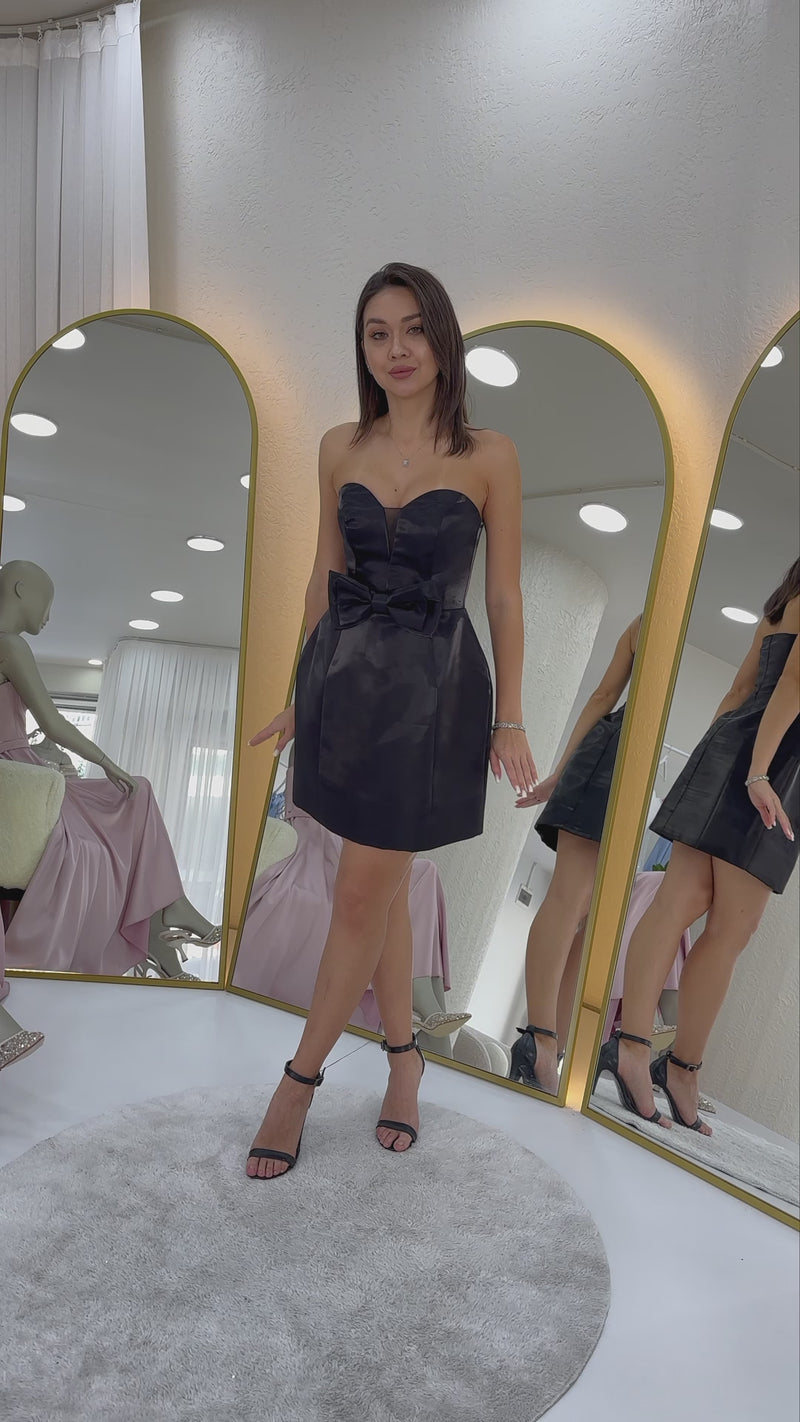 Siyah Straplez Fiyonk Detay Mini Abiye Elbise