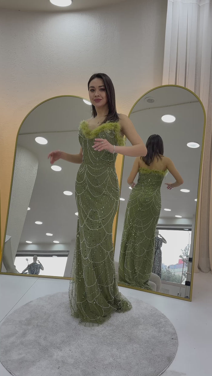 Straplez İşlemeli Otriş Detaylı Abiye Elbise