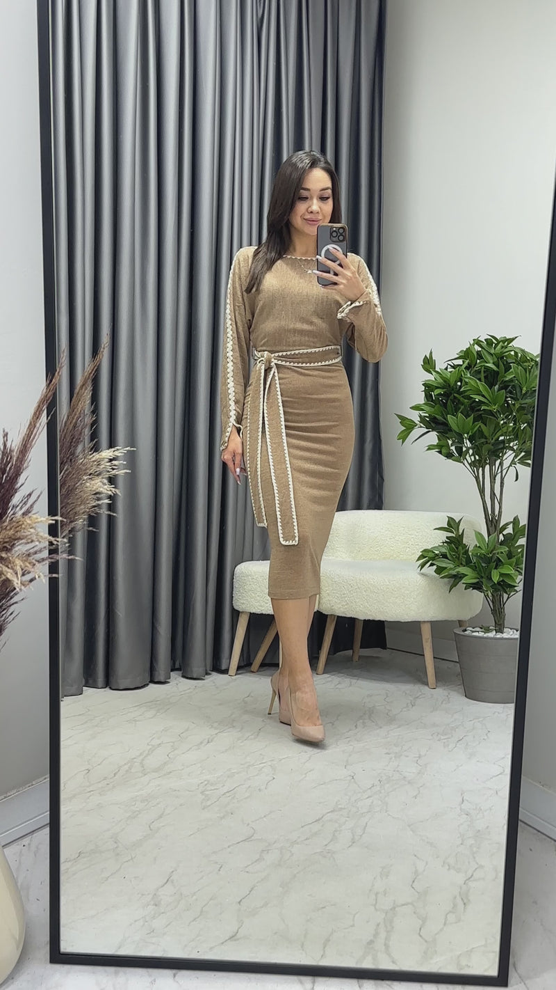 Bej Triko Kuşaklı Uzun Kol Kalem Elbise