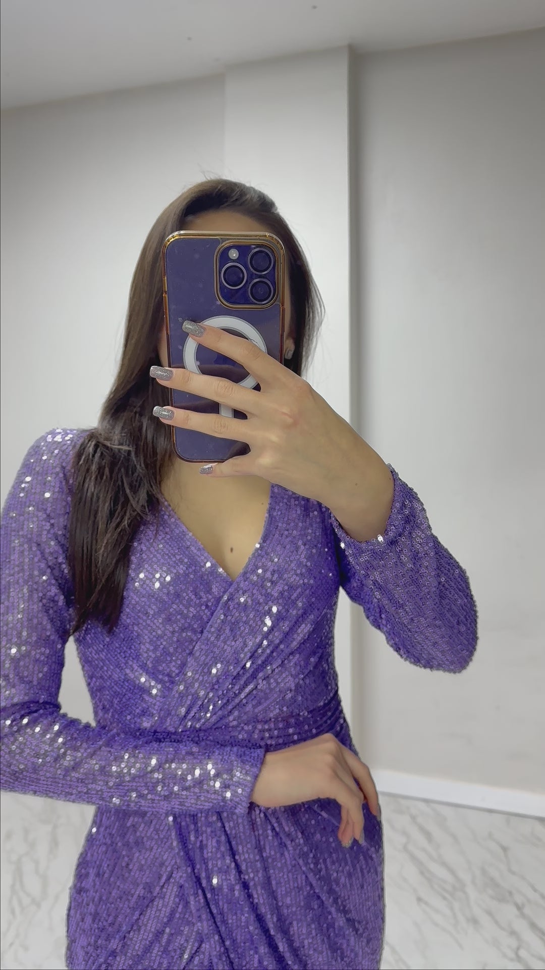 Lila Kruvaze Yaka Payet Tasarım Uzun Kollu Abiye Elbise

