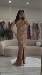 Kadın Bej Kruvaze Yaka Payet Tasarım Sıfır Kol Yırtmaçlı Balık Abiye Elbise