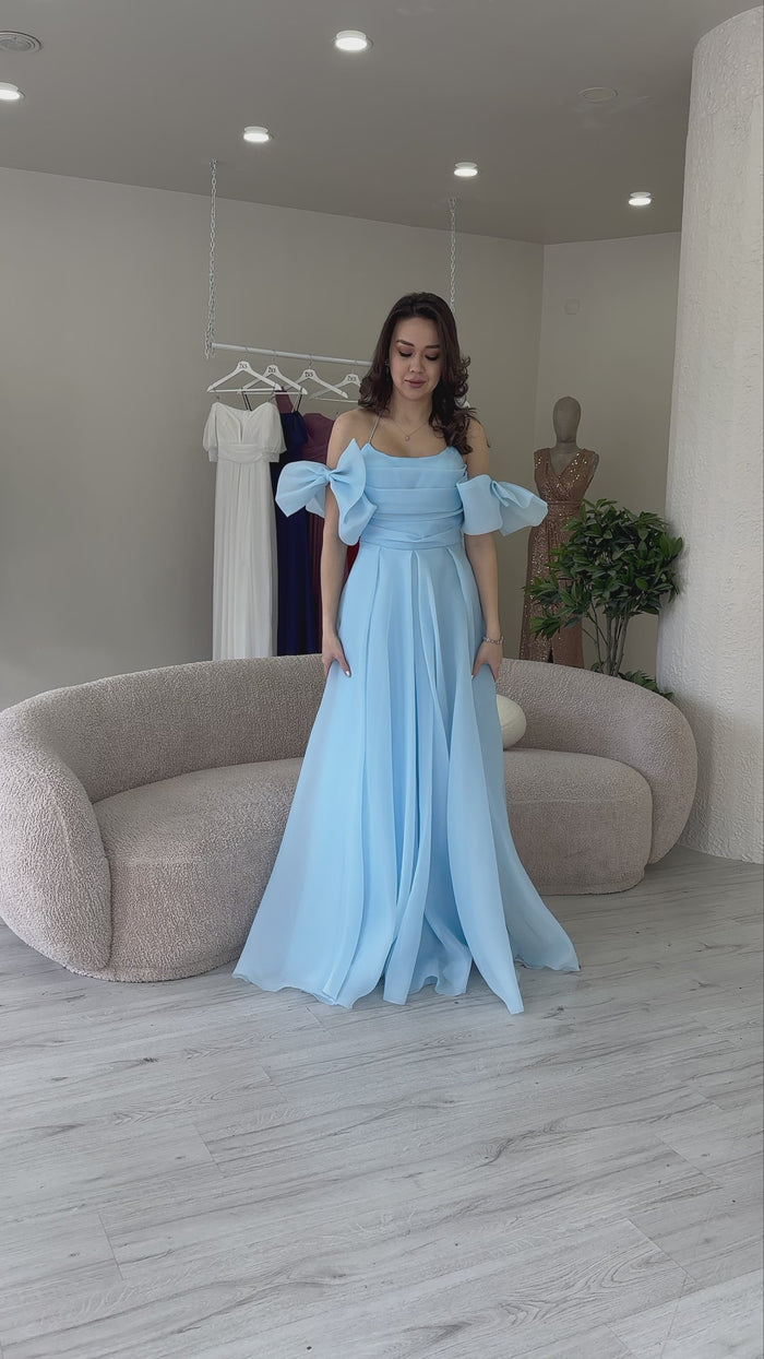  Drapeli Boyundan Bağlamalı Fiyonk Kol Detay Organze Abiye Elbise