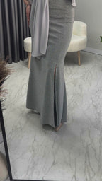 Gri Taş Detaylı Volan Kol Simli Abiye Elbise