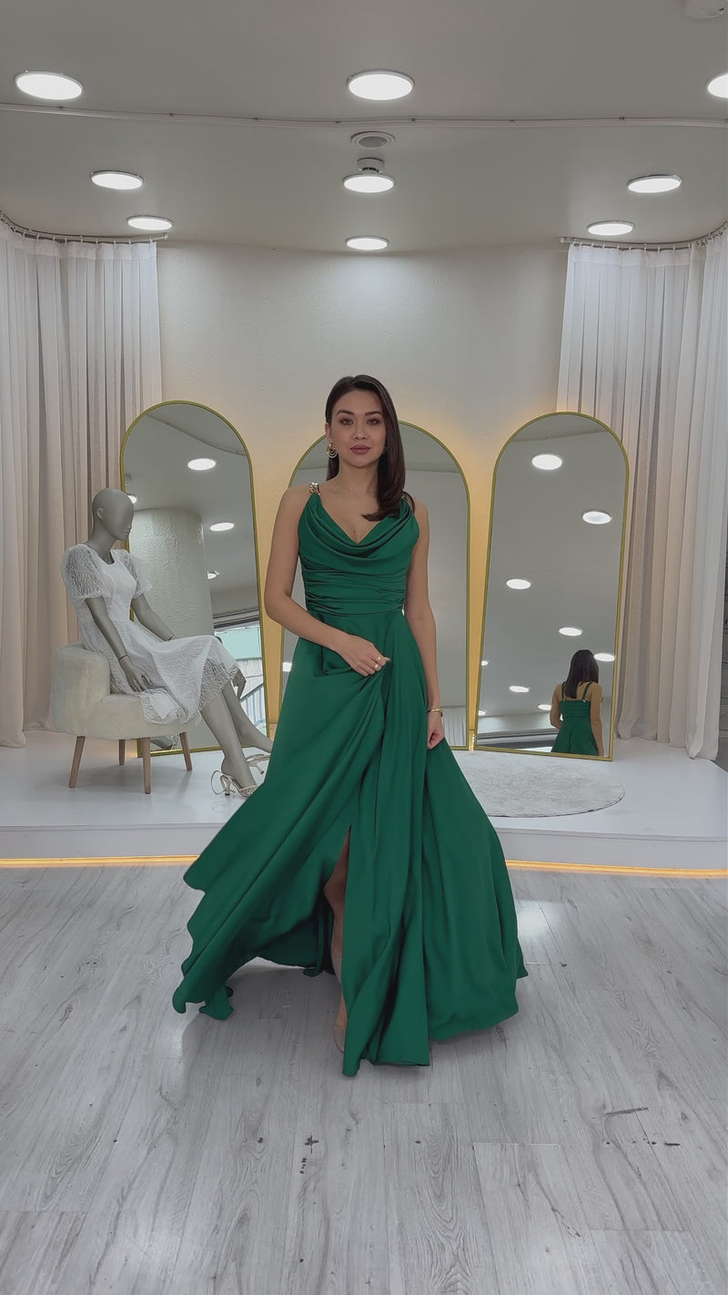 Gold Askılı Ön Drapeli Saten Yırtmaçlı 