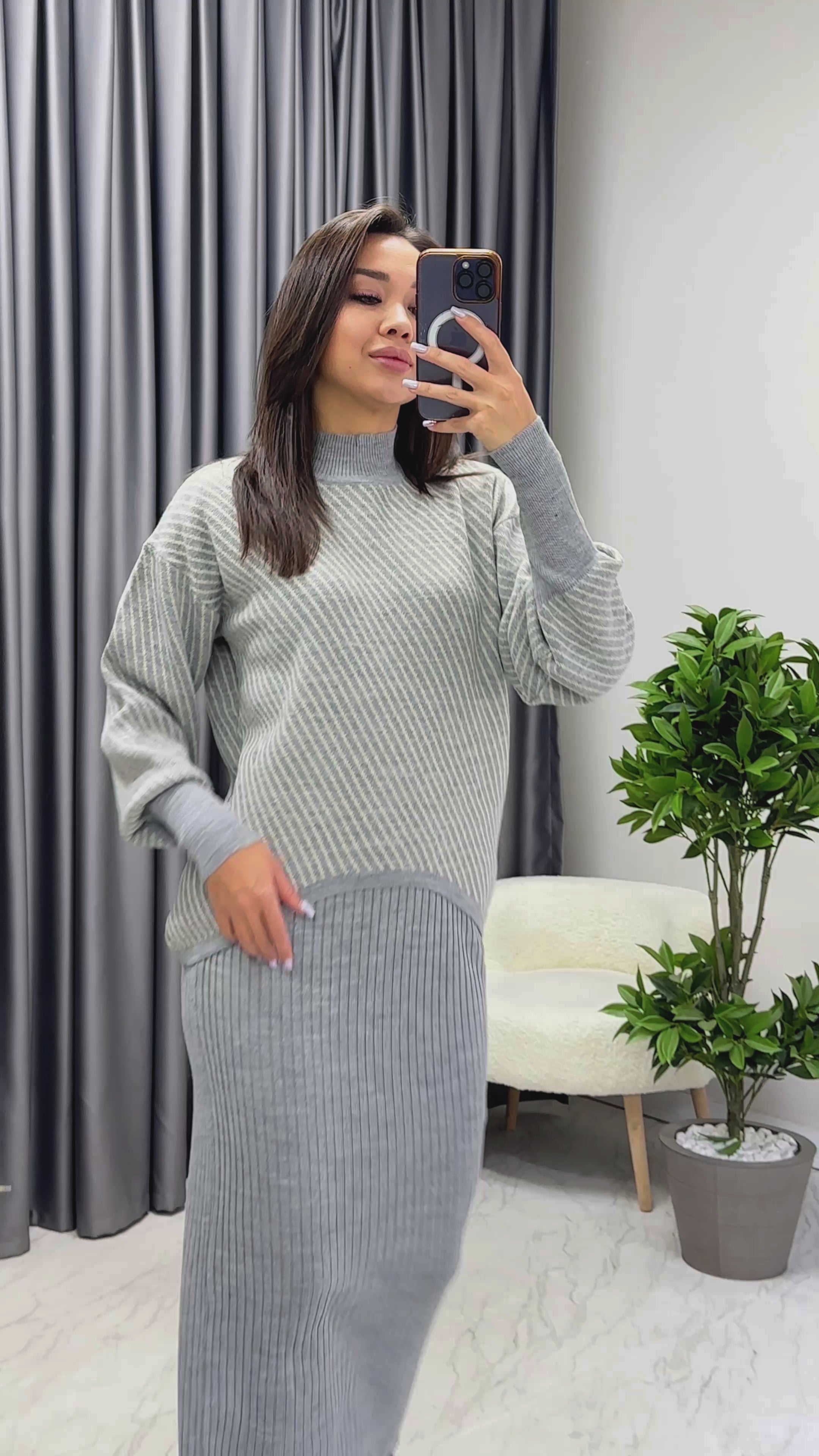 Gri Beyaz Şeritli Elbise Kazak İkili Takım