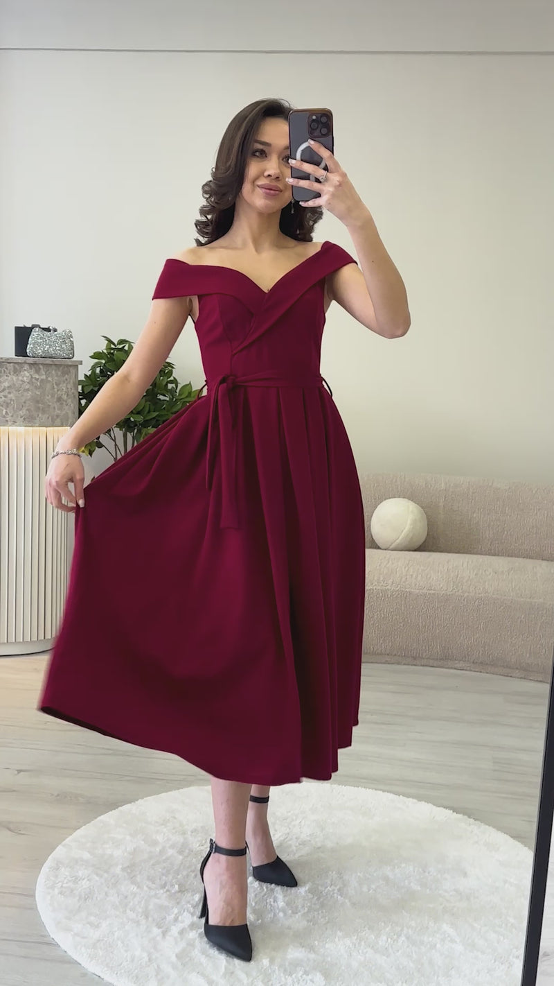 Kadın Bordo Kalp Yaka Kuşaklı Midi Boy Elbise