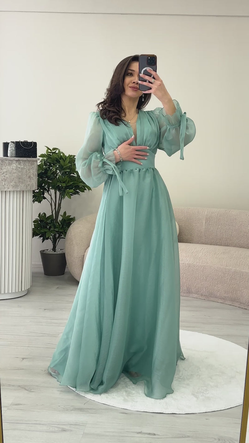 Asimetrik Etek Su Yeşili Karpuz Kol Prenses V Yaka Abiye Elbise