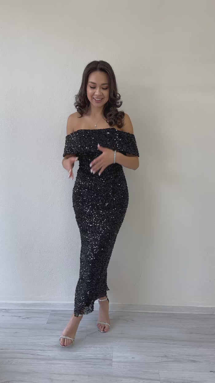 Madonna Yaka Pul İşlemeli Kalem Midi Boy Abiye Elbise