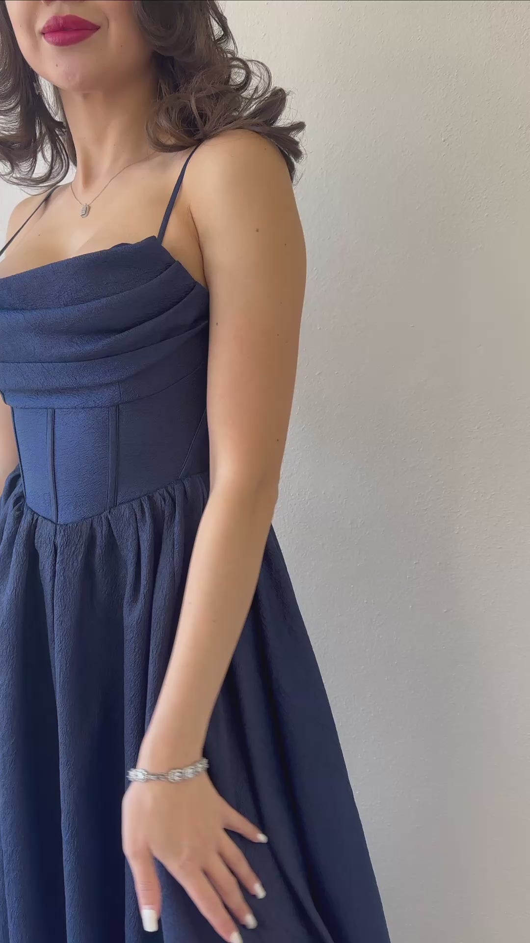 Sırt Dekolteli Korse Detay Yırtmaçlı Abiye Elbise